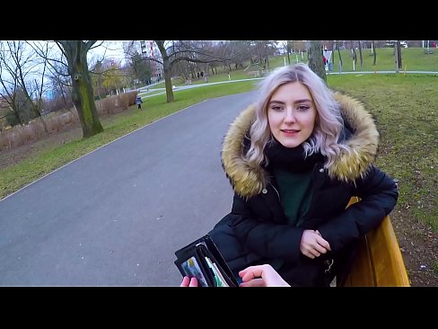 ❤️ Gleypir heitt ásamt ókunnugra fyrir peninga - blástur í garðinum eftir Evu Elfie ❤❌ Fjandinn myndband á is.pornoxlxx.ru ❌️